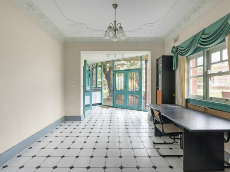 7 Genders Avenue, Burwood NSW 2134