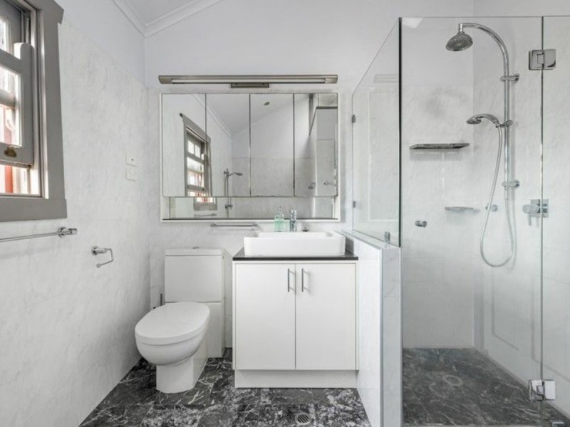 7 Genders Avenue, Burwood NSW 2134