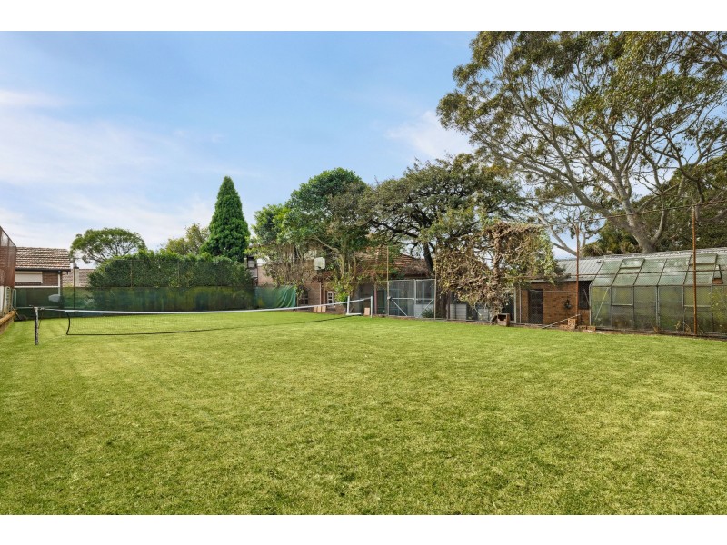 7 Genders Avenue, Burwood NSW 2134