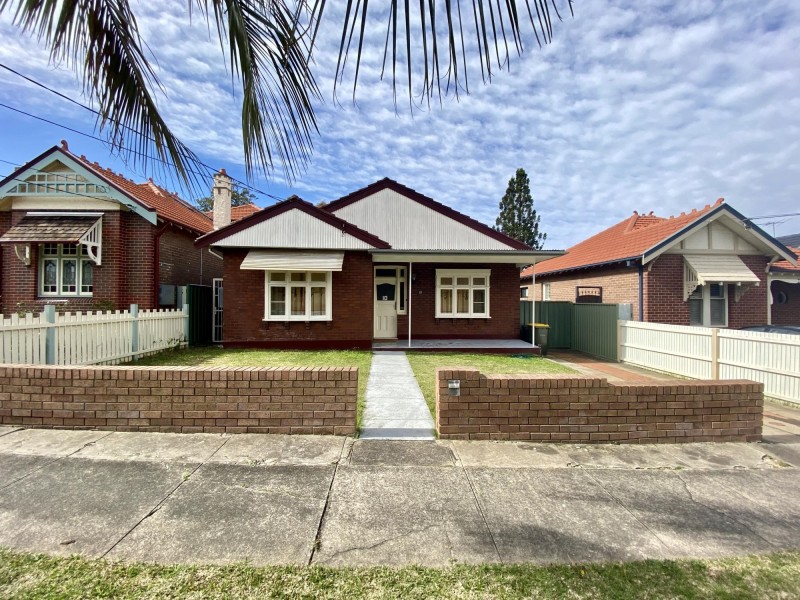 10 Boronia Avenue, Burwood NSW 2134
