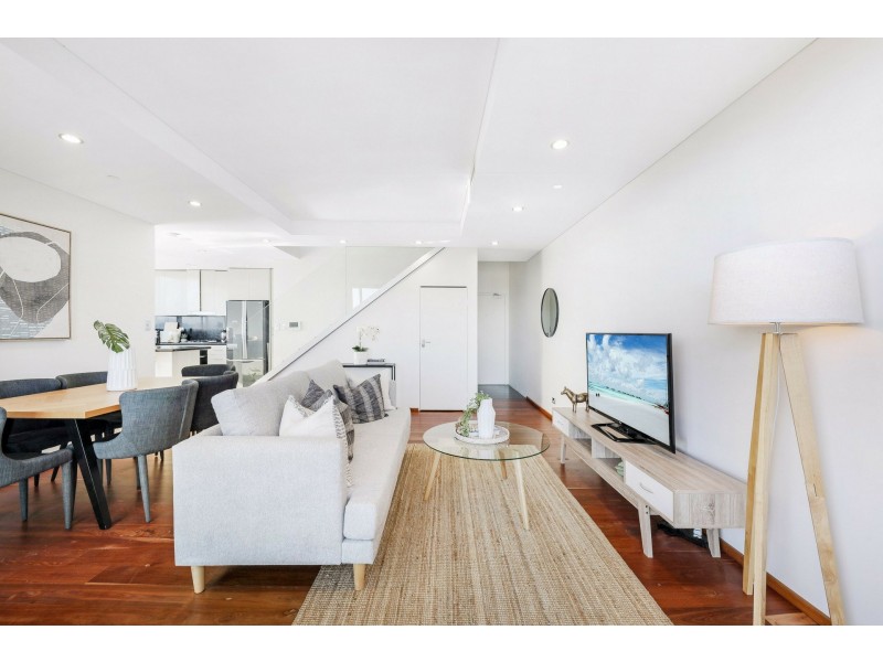 28/3 Railway Parade, Burwood NSW 2134