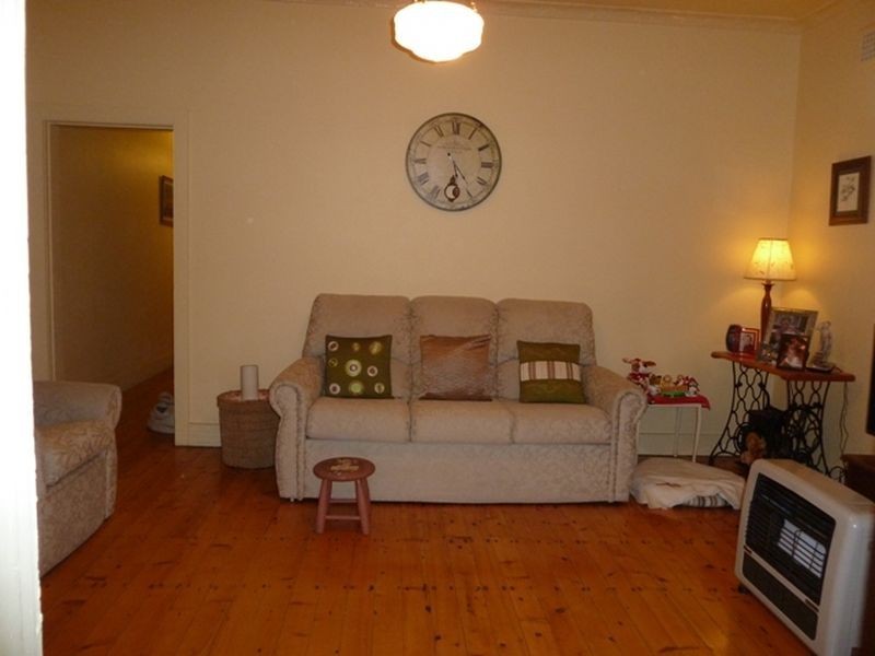 Russell Lea NSW 2046