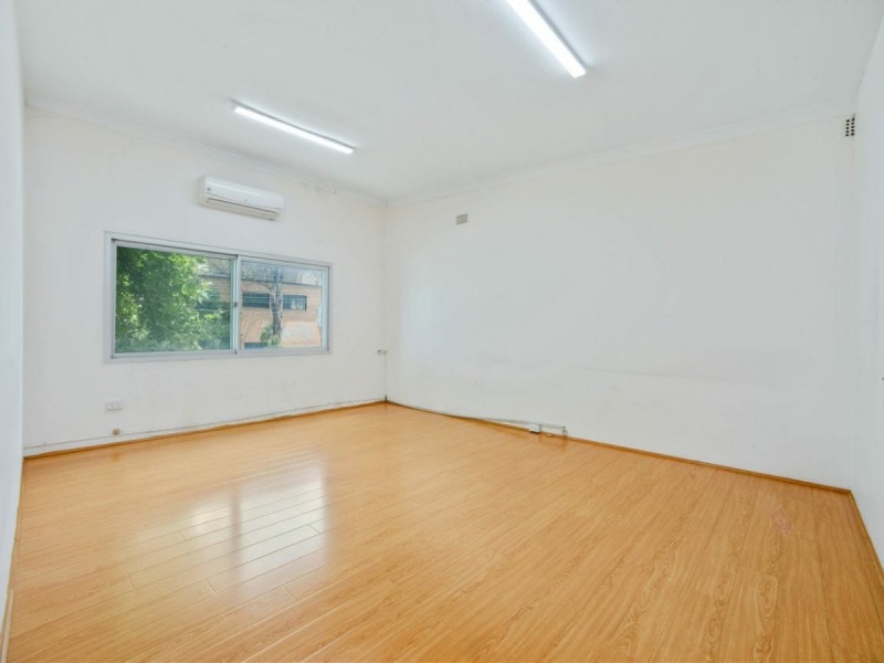 Level 1, 8 Sydneham Rd, Marrickville NSW 2204