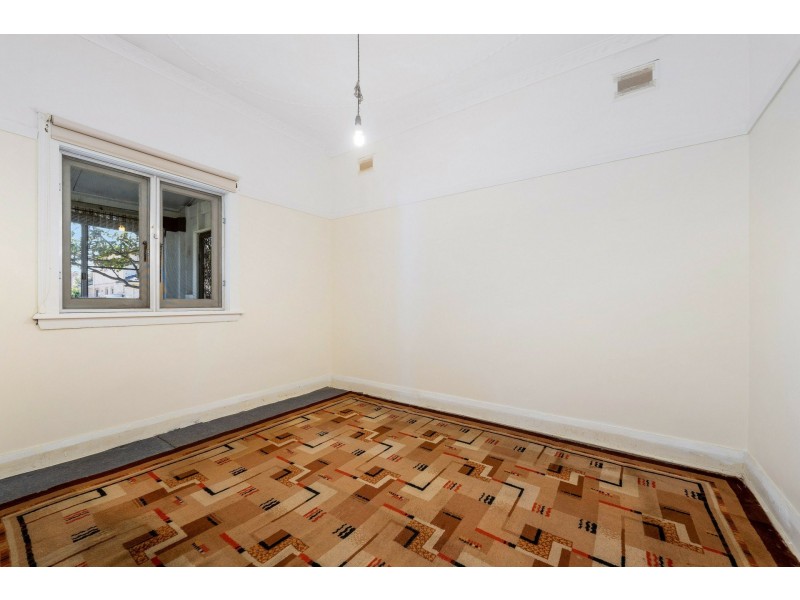 10 Fountain Avenue, Croydon Park NSW 2133