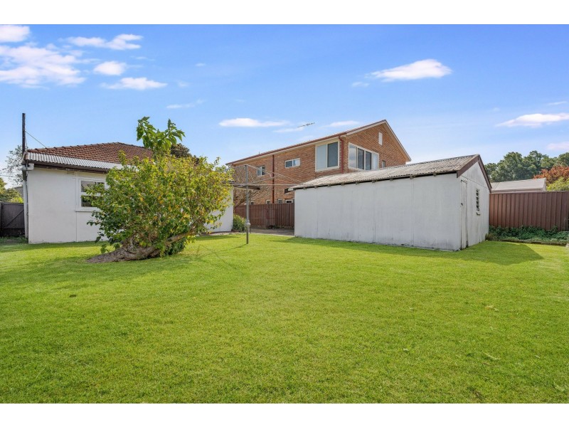 10 Fountain Avenue, Croydon Park NSW 2133