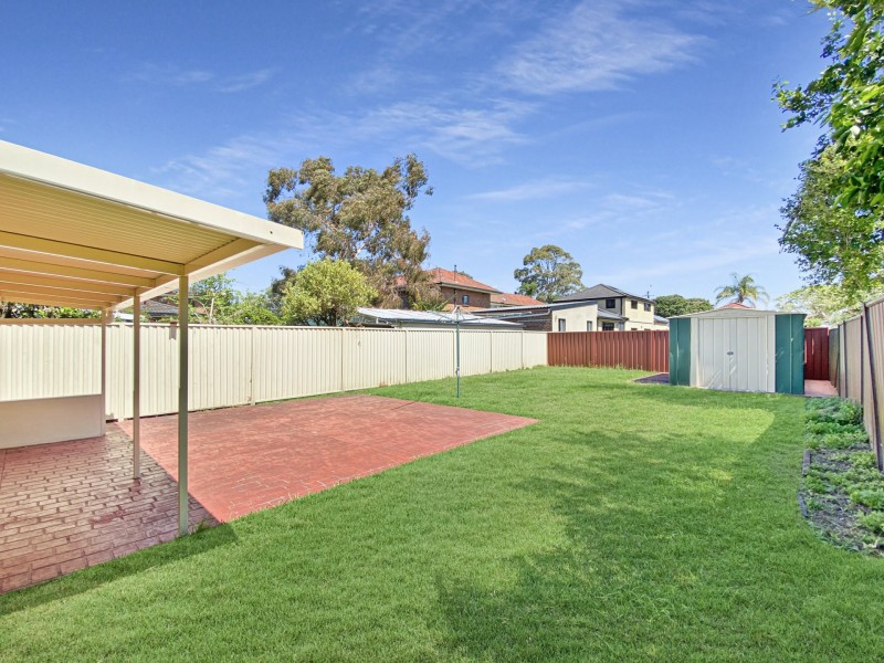 39 Windsor Avenue, Croydon Park NSW 2133