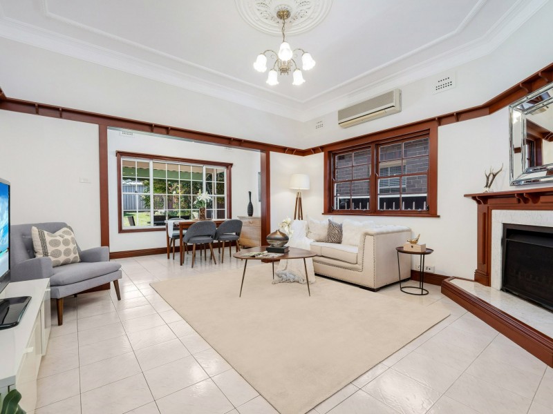 4 Elizabeth Avenue, Dulwich Hill NSW 2203