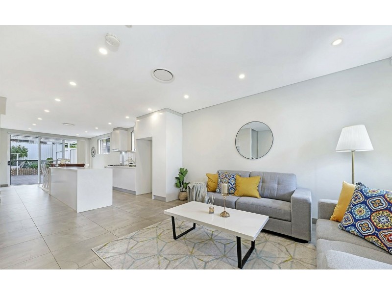 1/80 Adderton Road, Carlingford NSW 2118