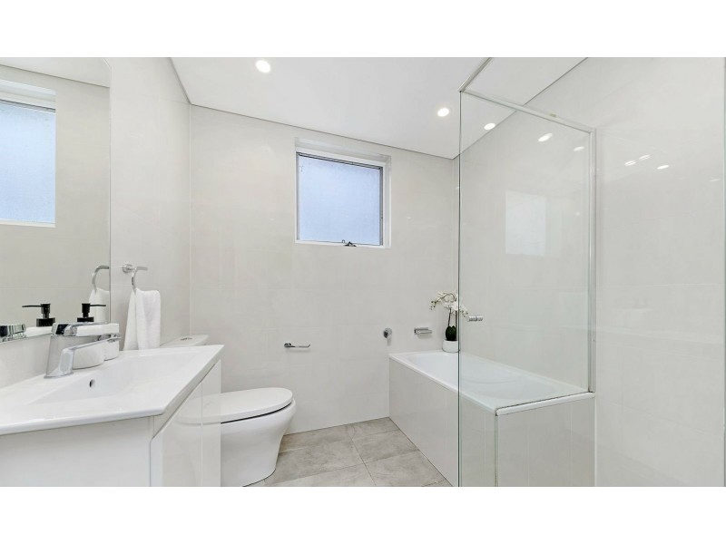 1/80 Adderton Road, Carlingford NSW 2118