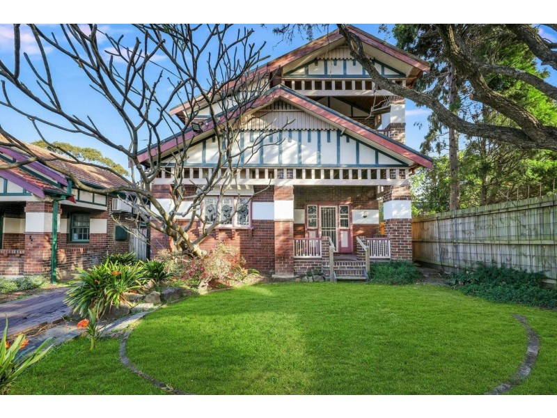 7 Genders Avenue, Burwood NSW 2134