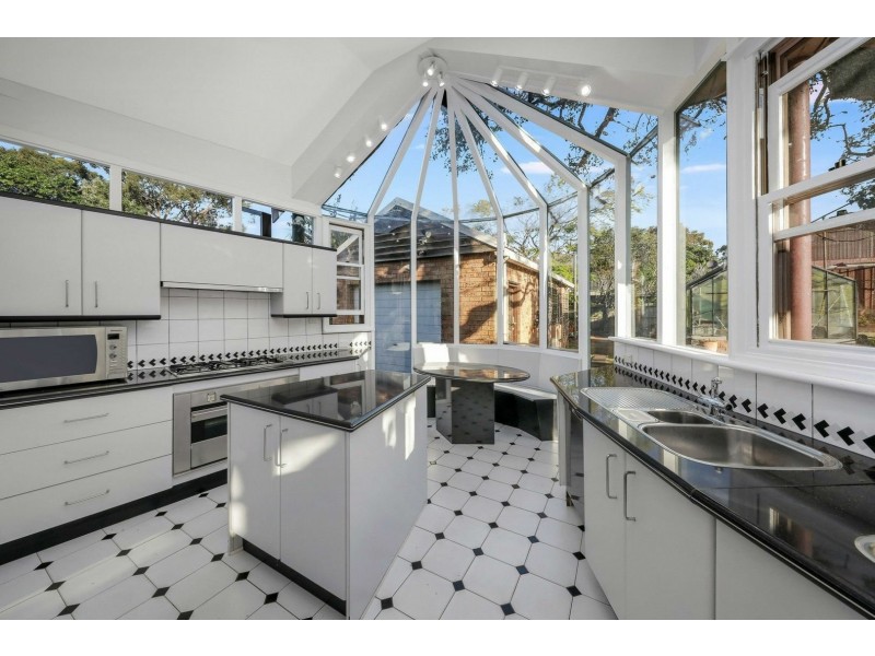 7 Genders Avenue, Burwood NSW 2134