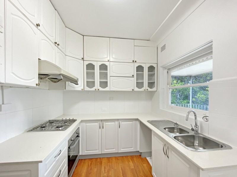 6 Fifth Avenue, Denistone NSW 2114