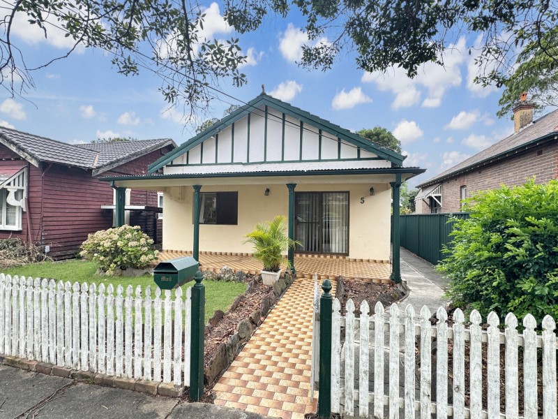 5 Banks Street, Ashfield NSW 2131