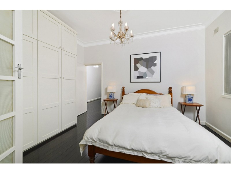 2/163 Edwin Street North, Croydon NSW 2132