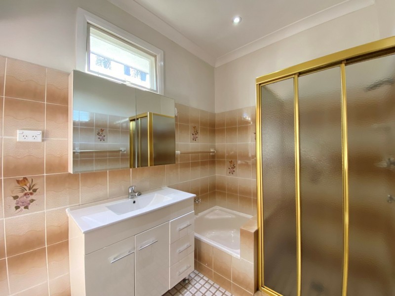 1A Empire Avenue, Concord NSW 2137