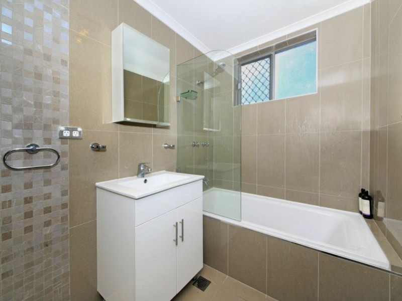 1/39 Fourth Avenue, Campsie NSW 2194