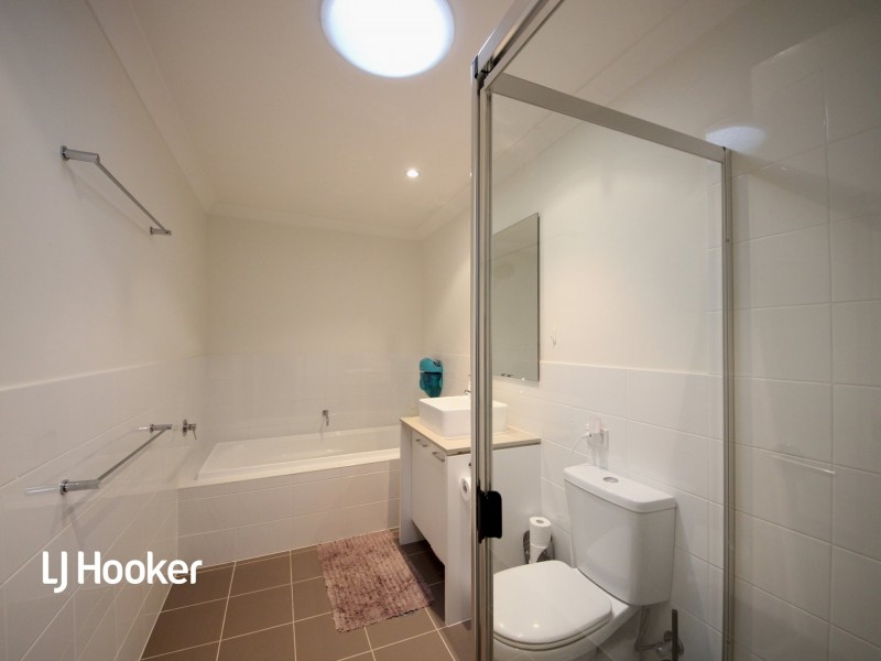 25 Cobden Parkes Crescent, Lidcombe NSW 2141