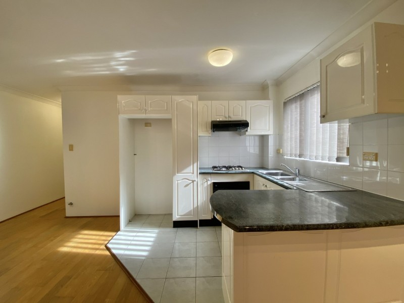 15/8-10 Gloucester Avenue, Burwood NSW 2134