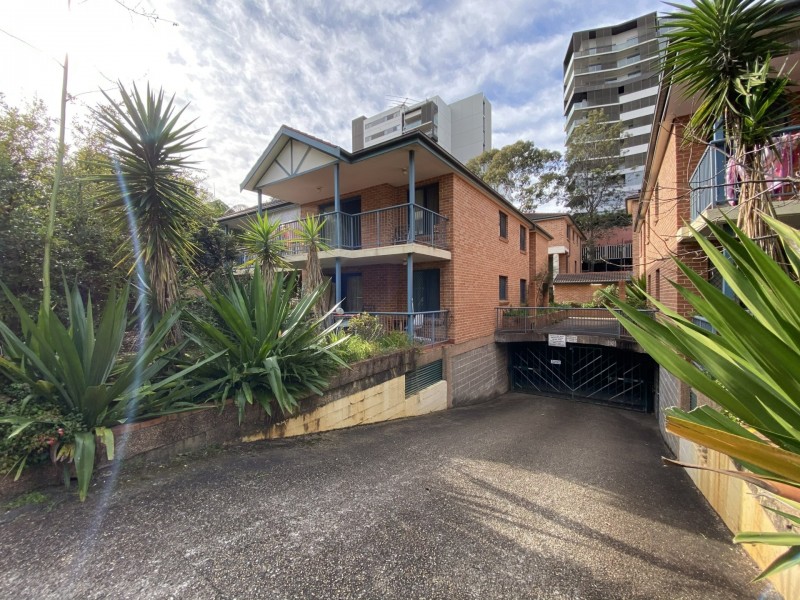 15/8-10 Gloucester Avenue, Burwood NSW 2134