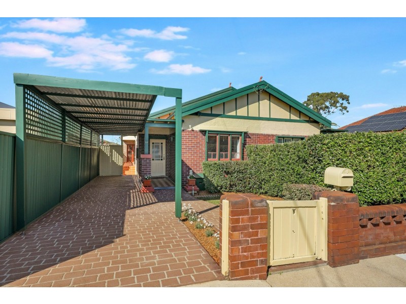 124 Lucas Road, Burwood NSW 2134