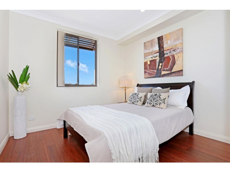 8/15 Burwood Road, Burwood NSW 2134