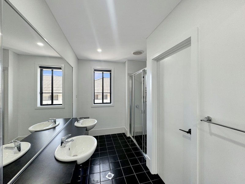 19 Biddle Street, Moorebank NSW 2170