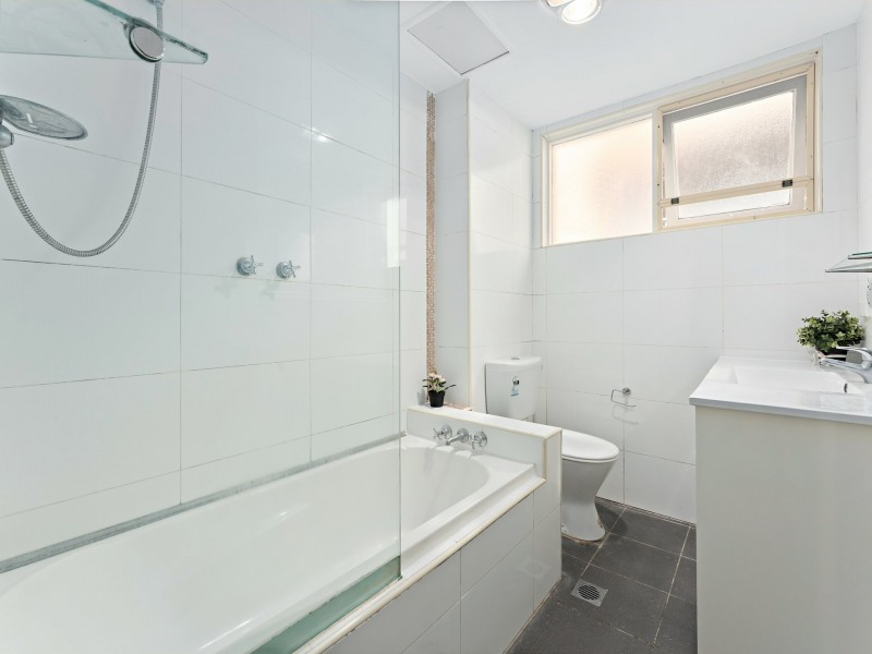 4/18 Belmore Street, Burwood NSW 2134