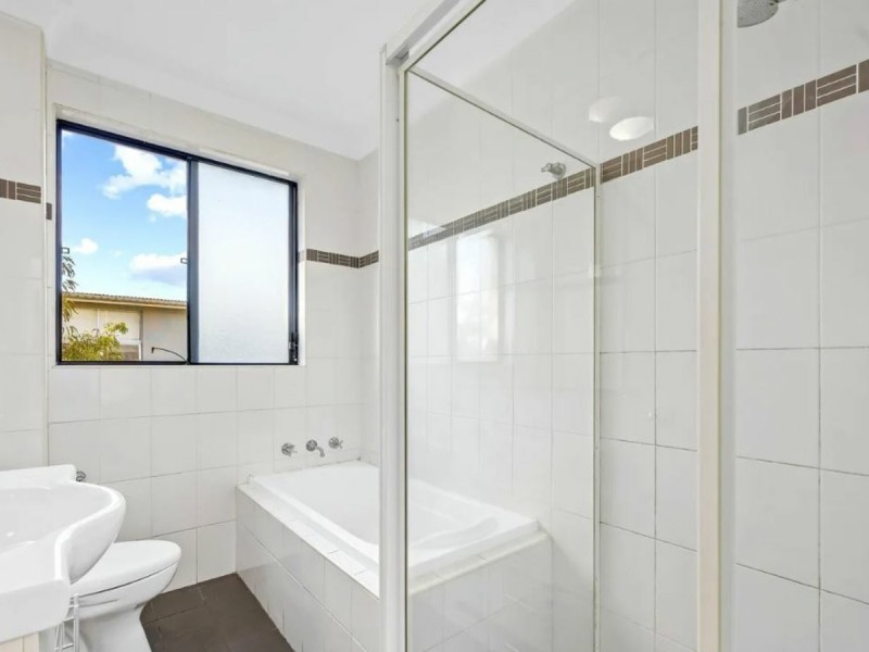 5/2-4 Reid Avenue, Westmead NSW 2145