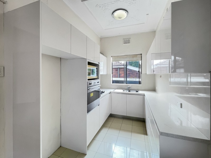 6 Ilfracombe Avenue, Burwood NSW 2134