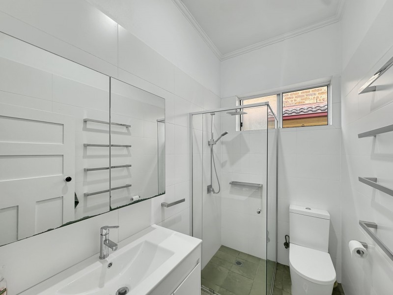 8 Weil Avenue, Croydon Park NSW 2133