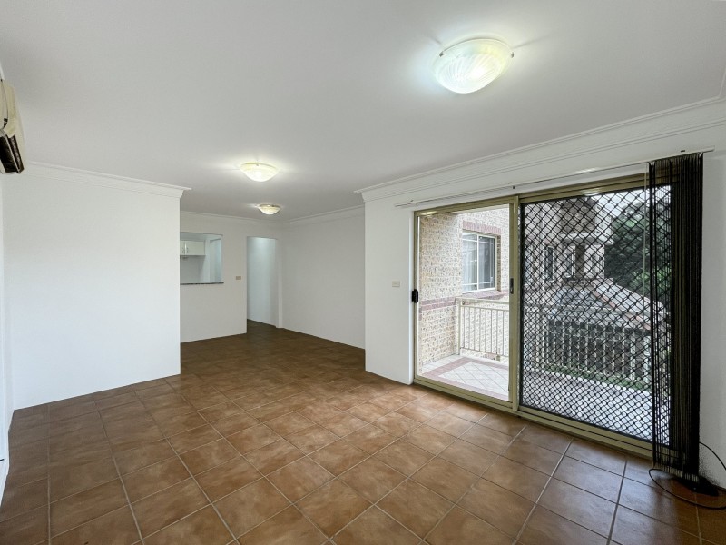 8/6 Grosvenor Street, Croydon NSW 2132