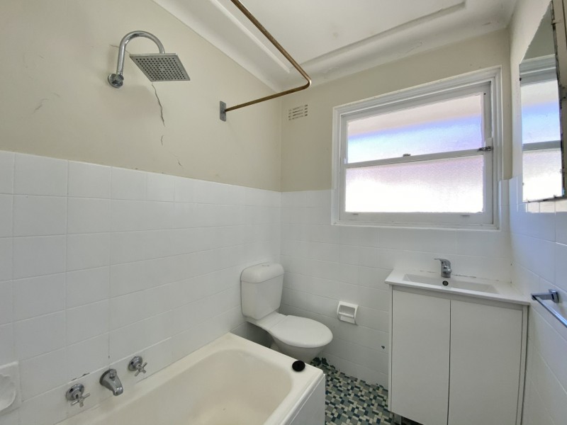 4/2A Chester Street, Petersham NSW 2049