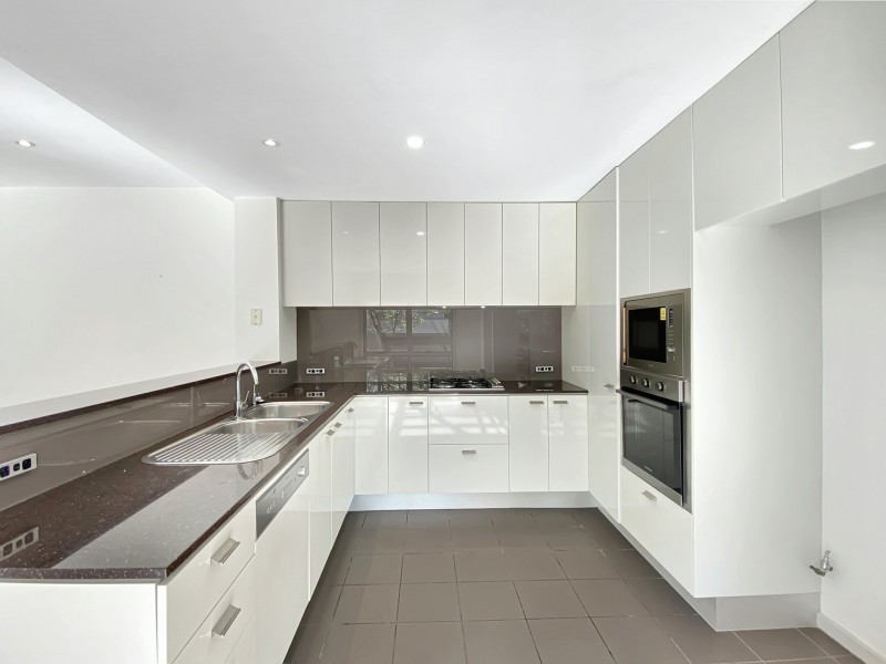 6 Correys  Square, Cabarita NSW 2137