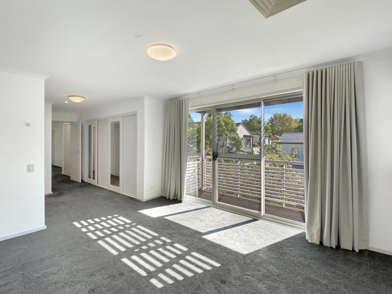 6 Correys  Square, Cabarita NSW 2137