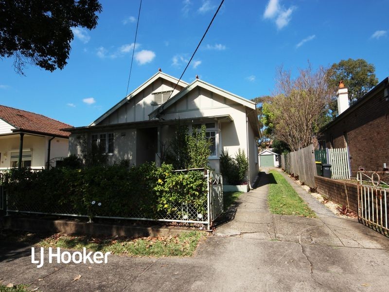 31 Luke Avenue, Burwood NSW 2134