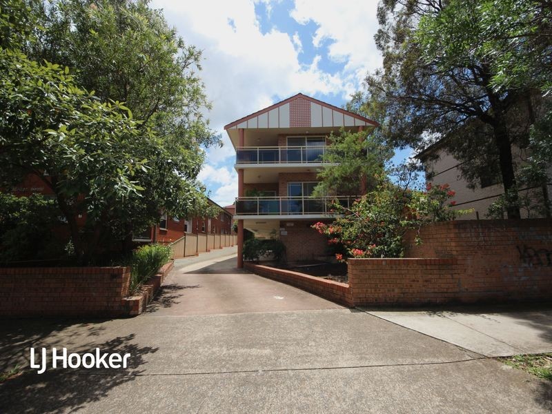4/1 Queensborough Road, Croydon Park NSW 2133