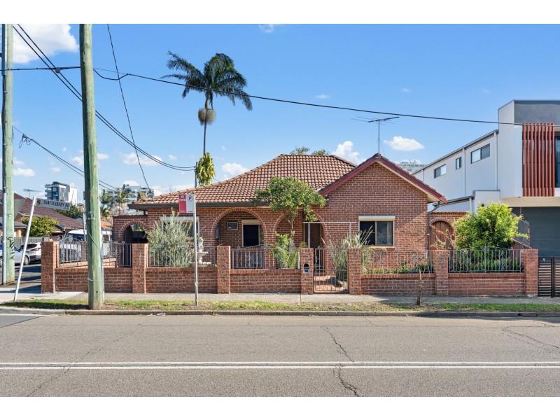 11 Shaftesbury Road, Burwood NSW 2134