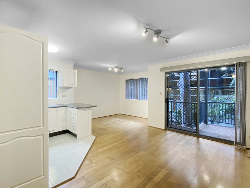 15/8-10 Gloucester Avenue, Burwood NSW 2134