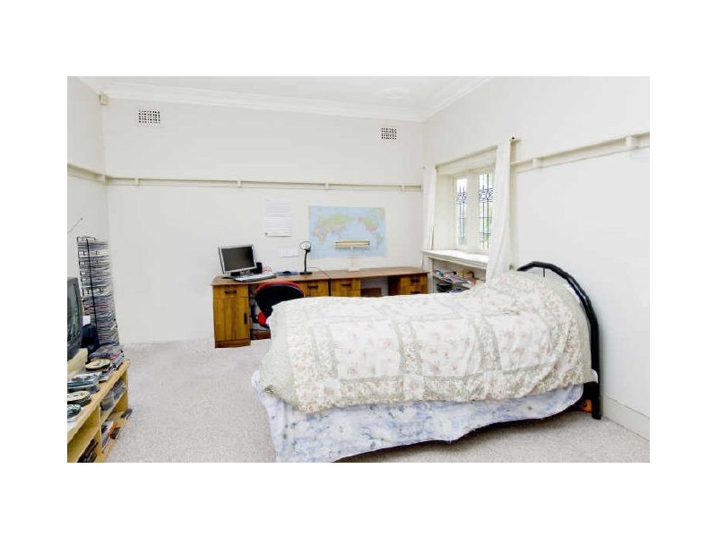 10 Arrowfield Avenue, Burwood NSW 2134