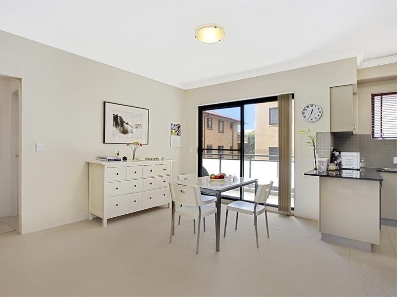 8/19 George Street, Burwood NSW 2134