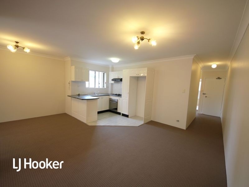 13/8-10 Gloucester Avenue, Burwood NSW 2134