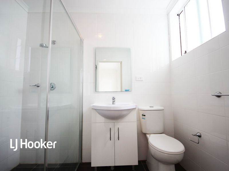 25/2-12 Civic Avenue, Pendle Hill NSW 2145