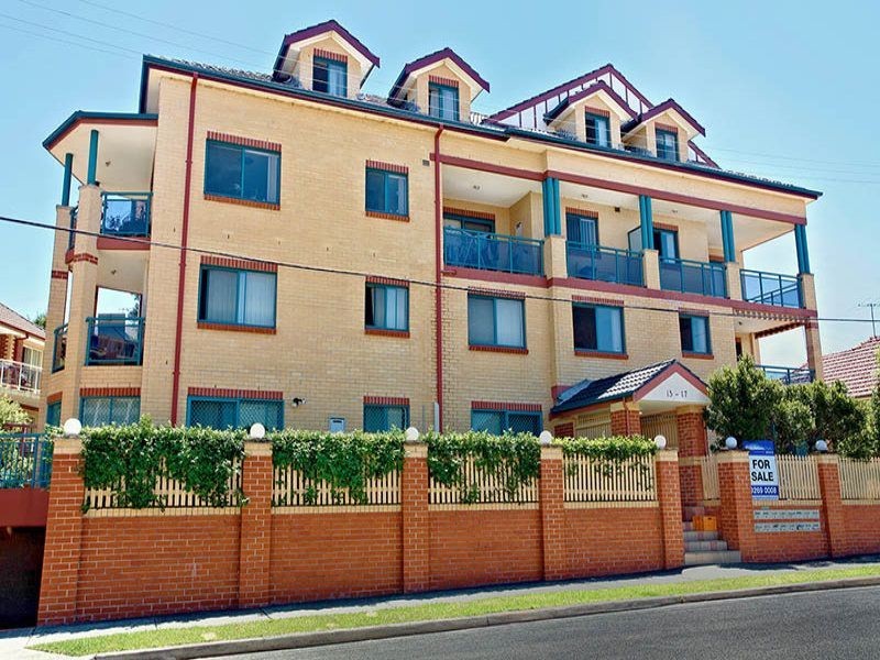 4/15-17 Carilla Street, Burwood NSW 2134