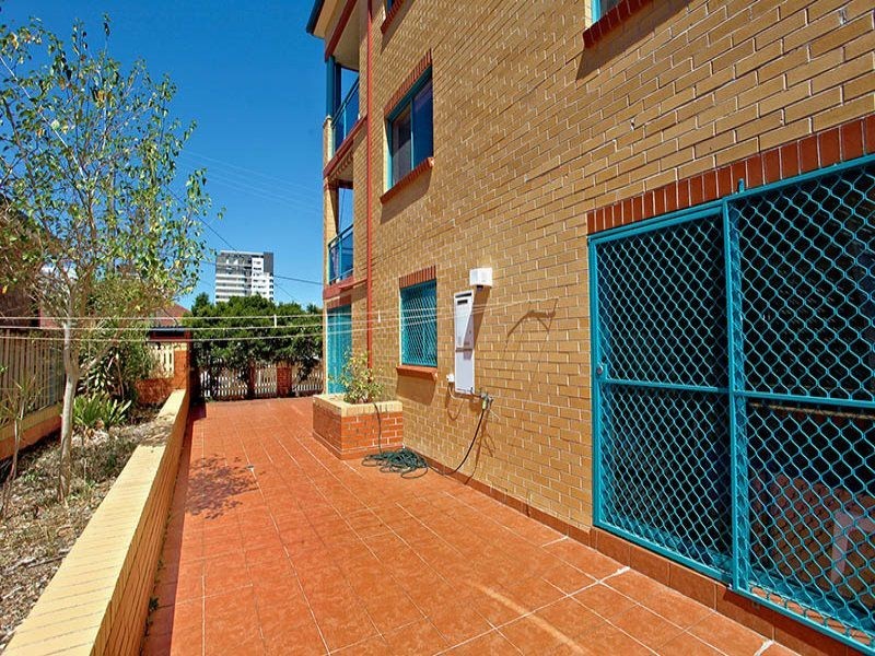 4/15-17 Carilla Street, Burwood NSW 2134