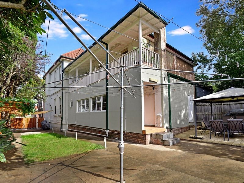 1 Gladstone Street, Burwood NSW 2134