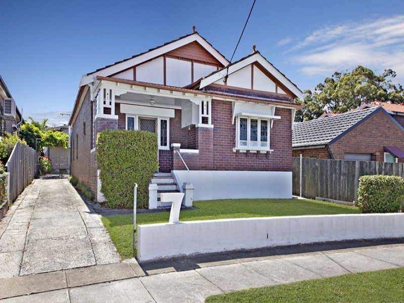 7 Waratah Street, Croydon Park NSW 2133