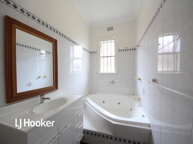 4 Paisley Road, Croydon NSW 2132