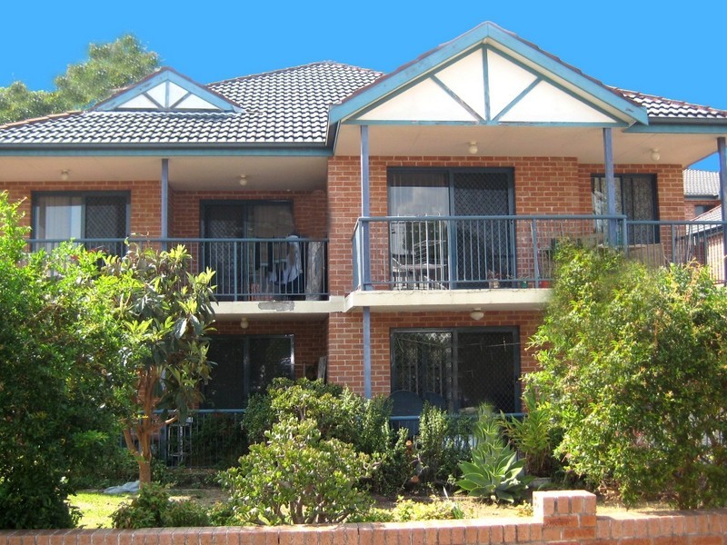 15/8-10 Gloucester Avenue, Burwood NSW 2134