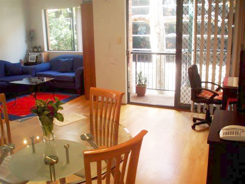 15/8-10 Gloucester Avenue, Burwood NSW 2134