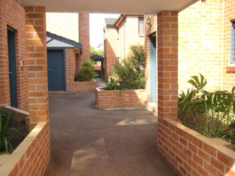 15/8-10 Gloucester Avenue, Burwood NSW 2134